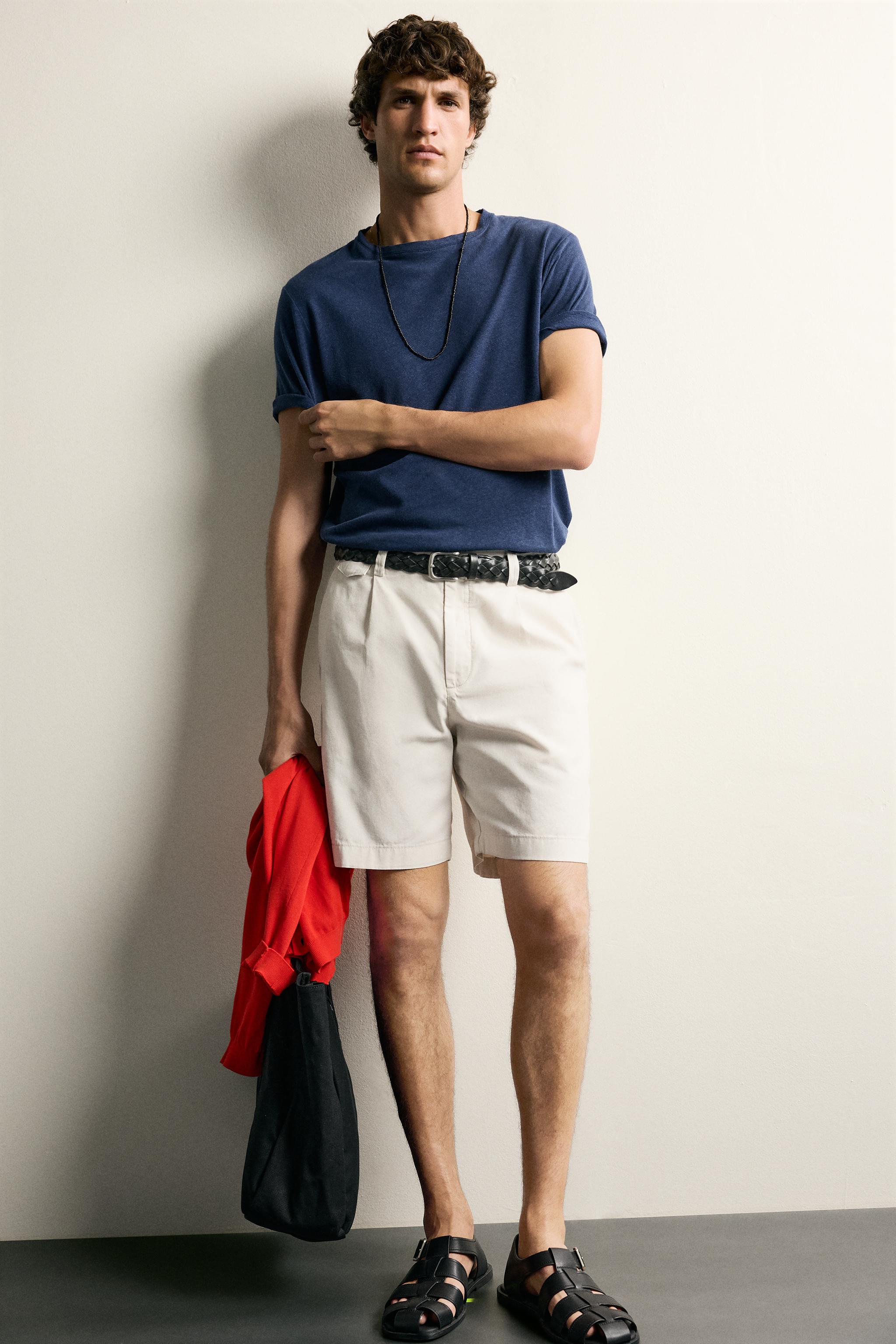 REGULAR FIT PLEATED SHORTS