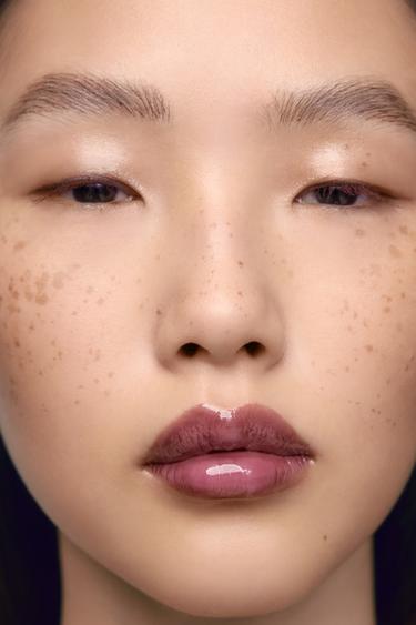 LIP OIL -  by Zara