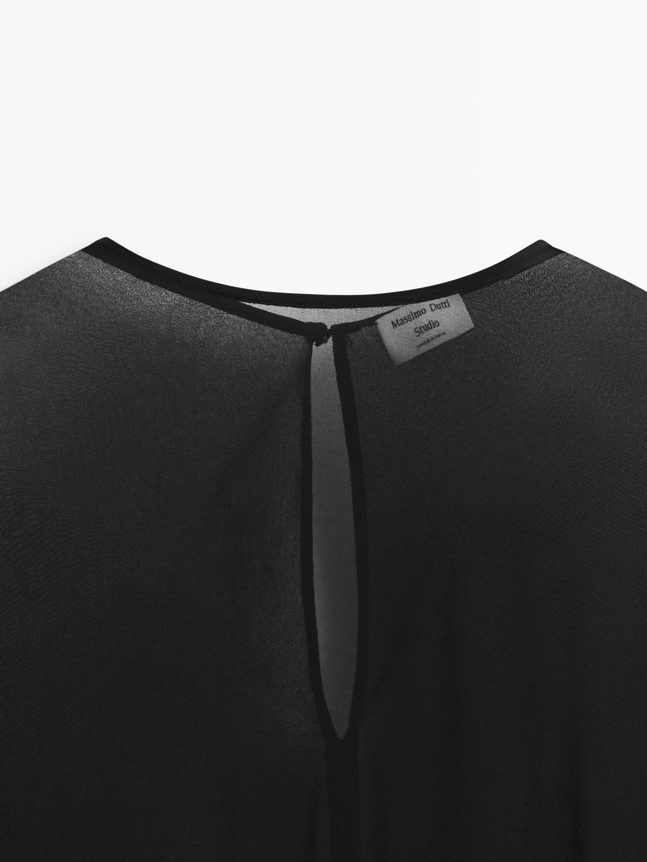 Flowing transparent cape - STUDIO