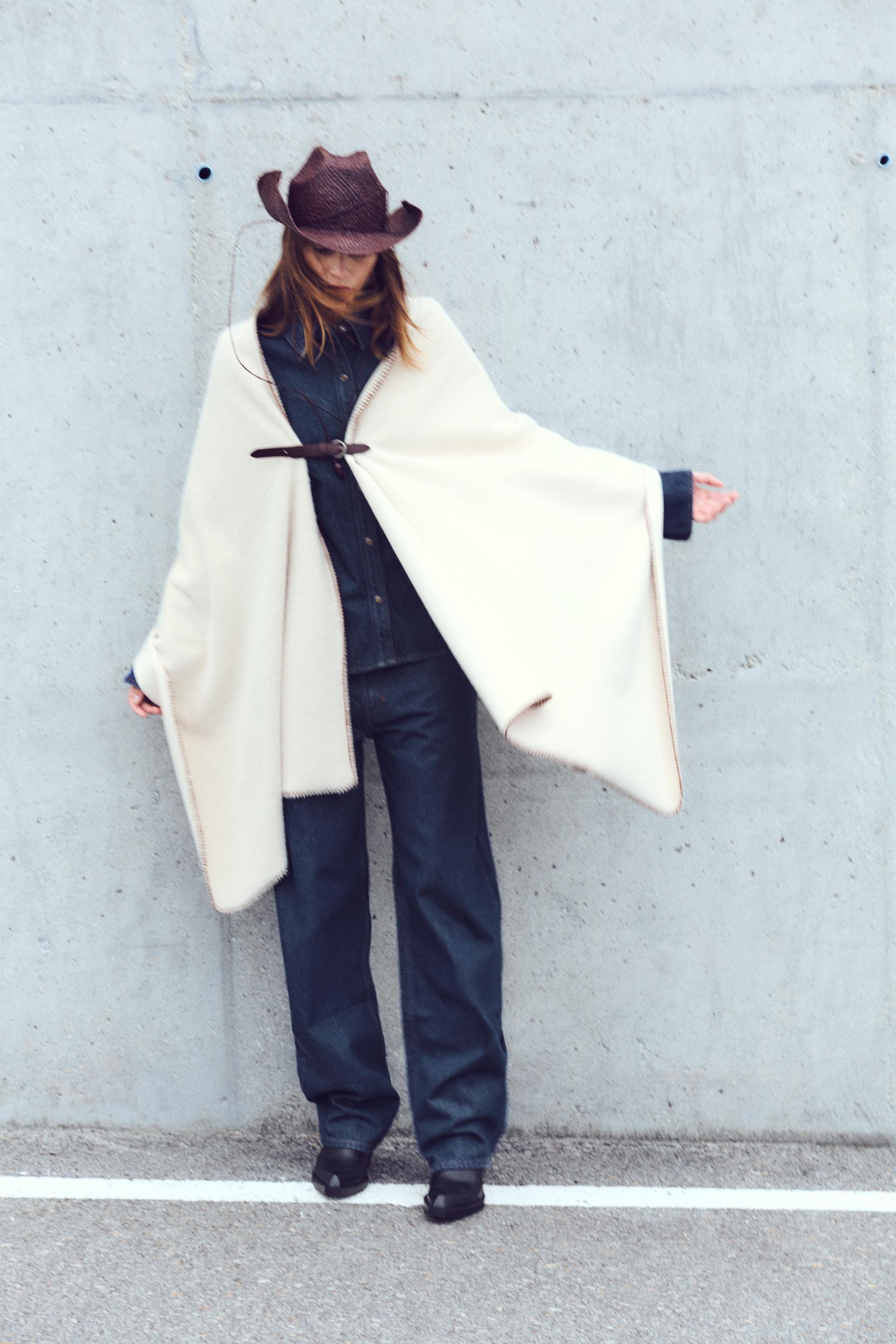 SOFT BELTED CAPE