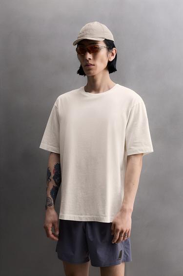 SEOUL RUNNING T-SHIRT - Ecru / Beige by Zara