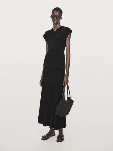 Top punto cuello pico - Negro de Zara