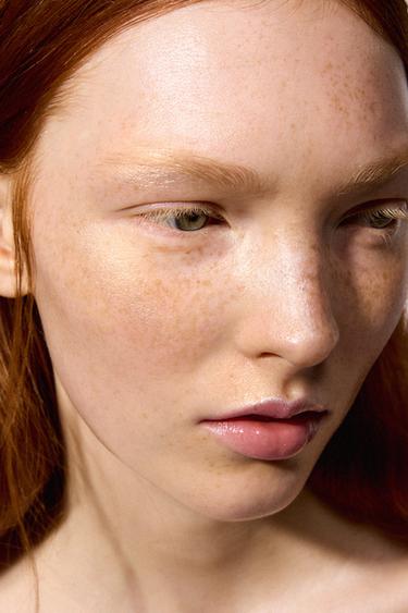 РІДКИЙ ХАЙЛАЙТЕР - TEMPTING GLOW - SHIMMER GOLD Zara