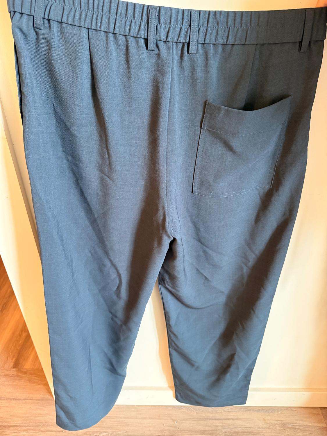 RELAXED FIT FLOWY PANTS - Image 2