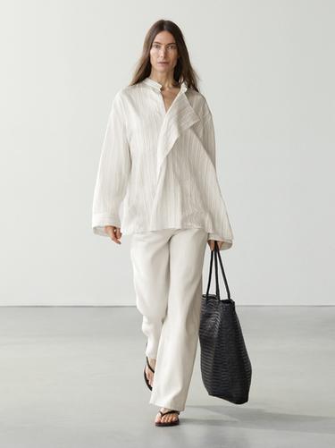 Camisa fluida cruzada rayas - Blanco de Zara - Imagen 0