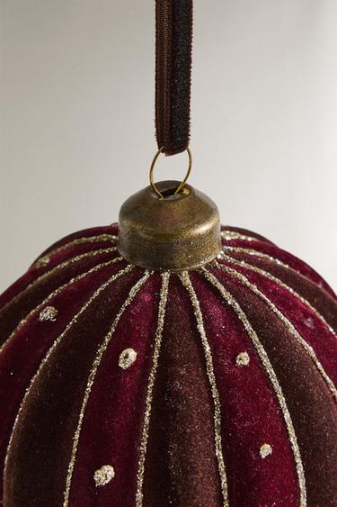 VELVET BAUBLE CHRISTMAS TREE DECORATION - GARNET by Zara - Image 2