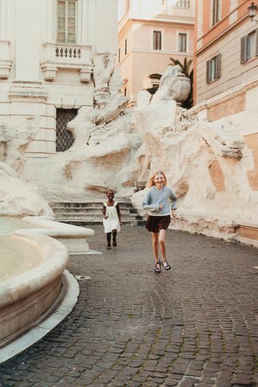 LOOK - ΜΑΝΤΑΡΙΝΙ.ΣΚΟΥΡΟ του Zara