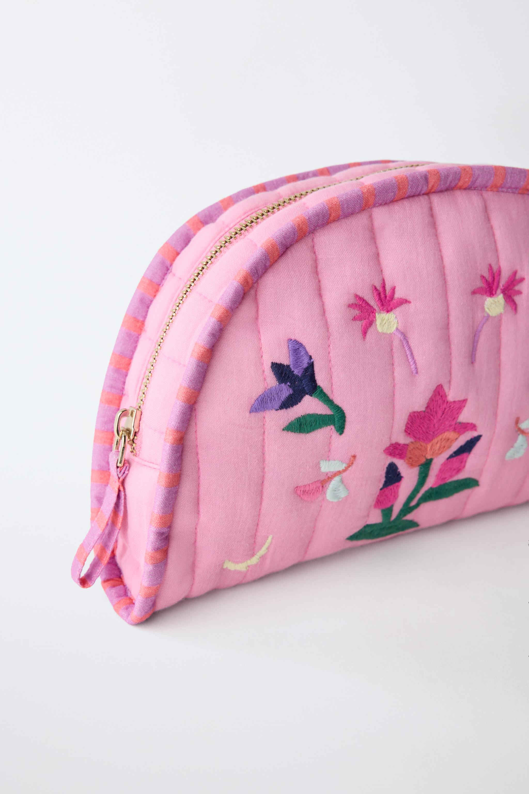 EMBROIDERED FLORAL TOILETRY BAG