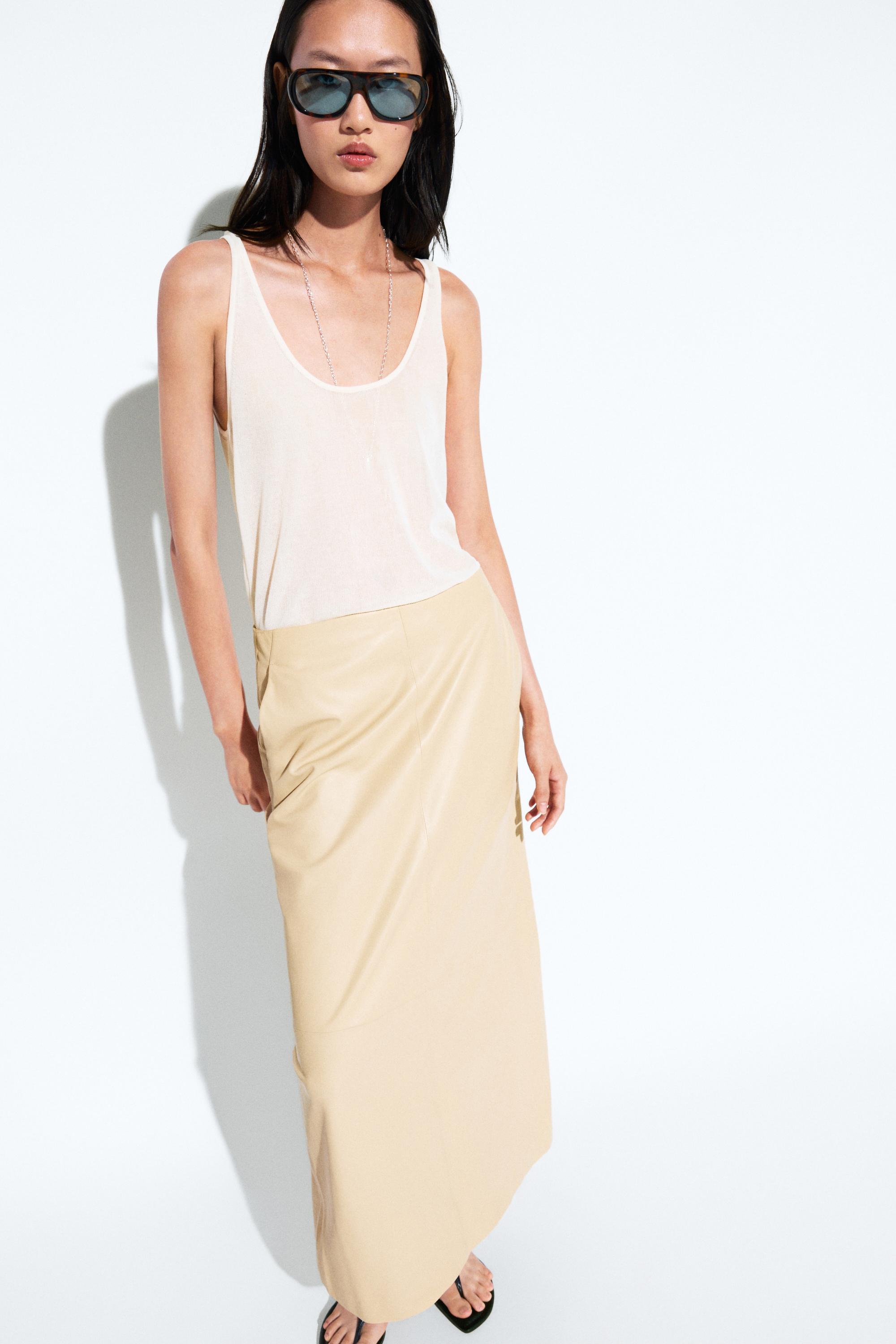 Jupe midi en cuir nappa
