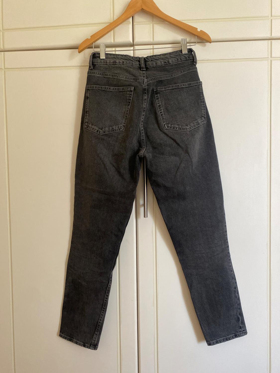 TRF MOM FIT HIGH-WAIST JEANS - Image 4