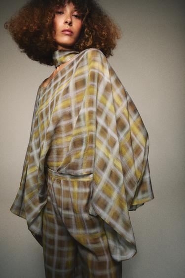 CHECK CAPE WITH SCARF - Khaki by Zara