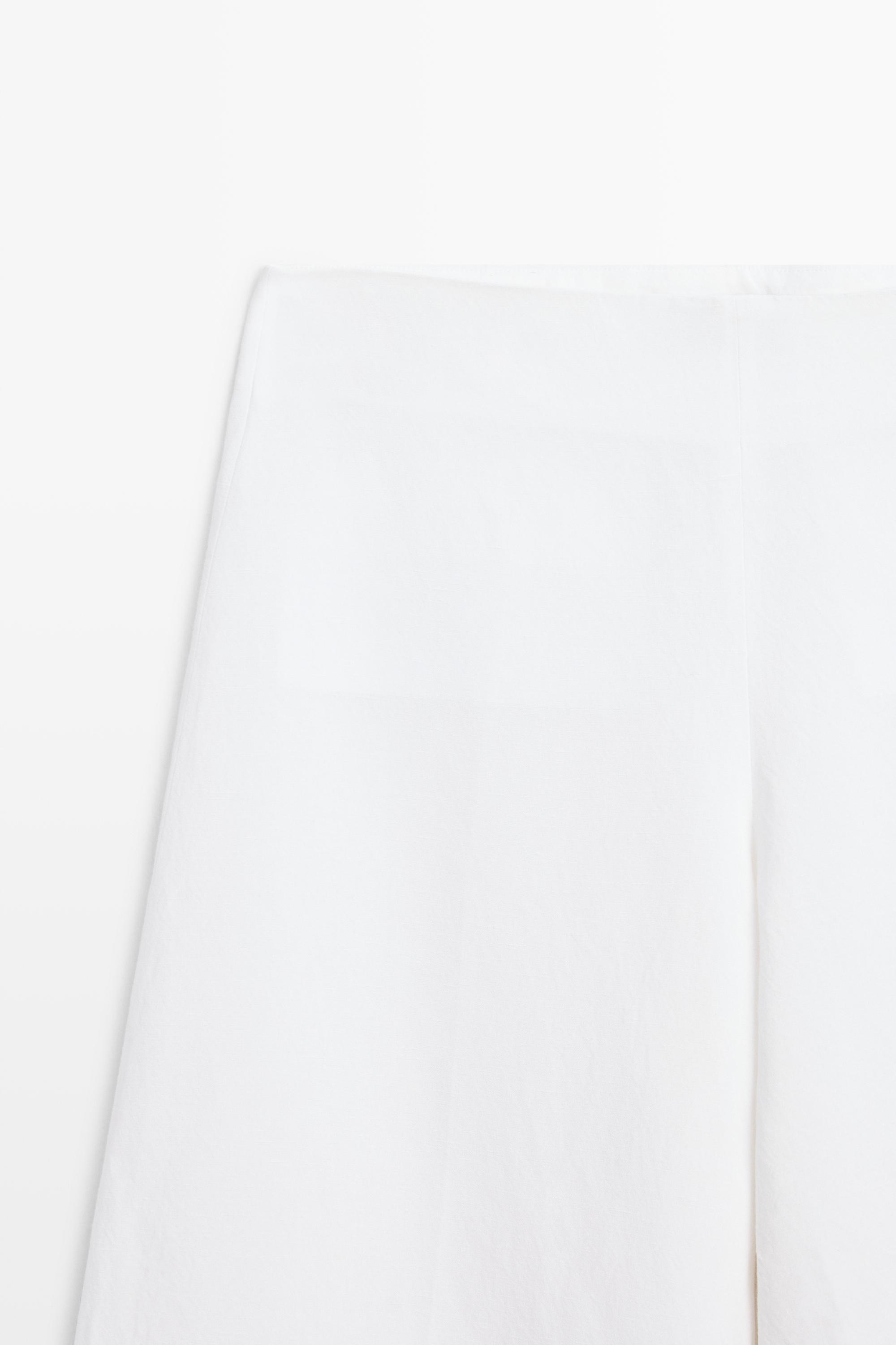 Total look flowing linen blend trousers