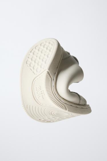 HEART BAREFOOT PLIMSOLLS - White by Zara - Image 3