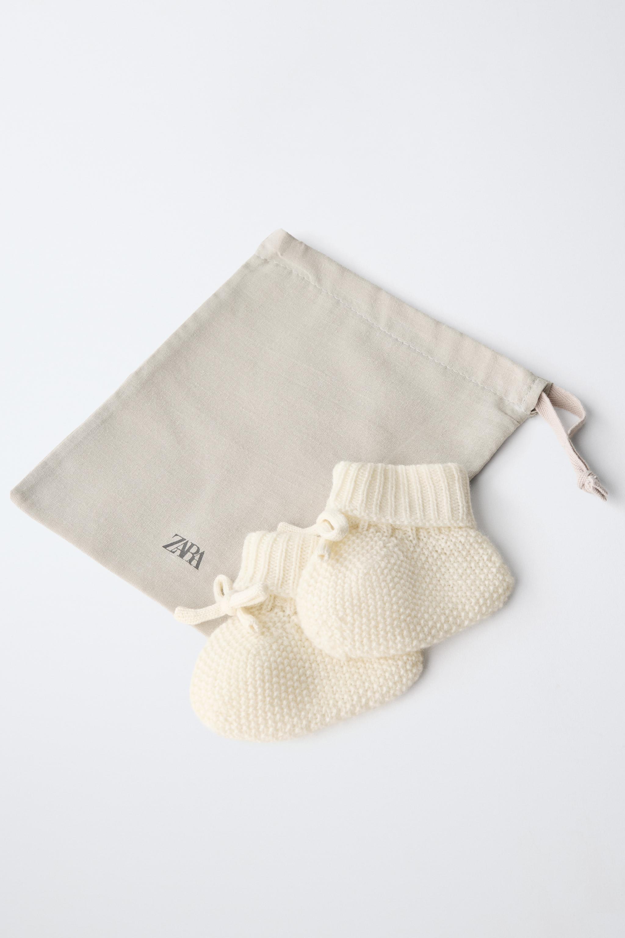 KNIT BABY BOOTIES — Off White