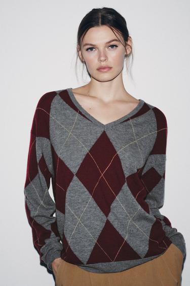 PULL 100 % LAINE À LOSANGES - Gris grenat de Zara - Image 1
