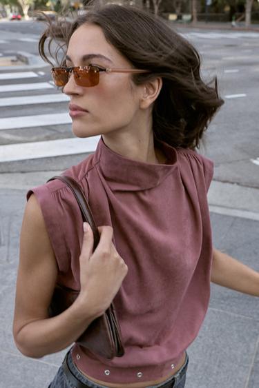 Zara FAUX SUEDE BUCKLE TOP - MARSALA