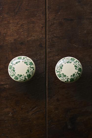 PACK OF CERAMIC FLOWER DOOR KNOBS (PACK OF 2) - Green by Zara