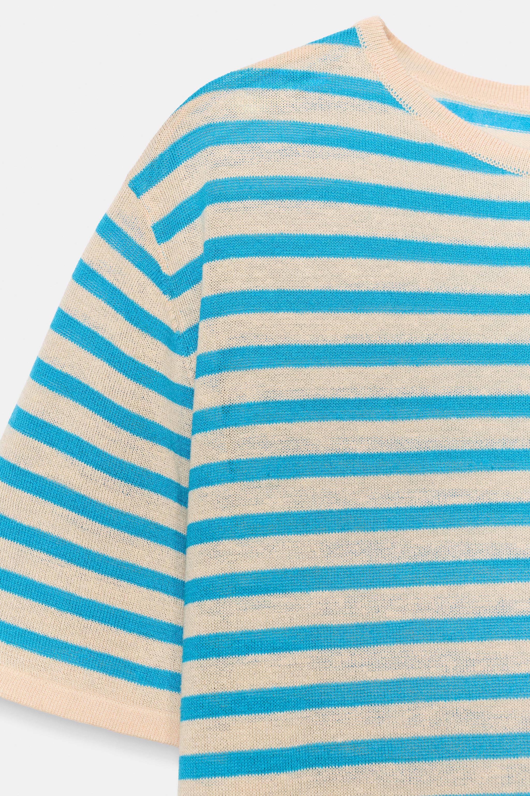 STRIPED KNIT TOP