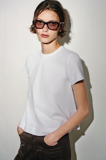 تيشرت بأكمام قصيرة - أبيض الخاص بـ Zara