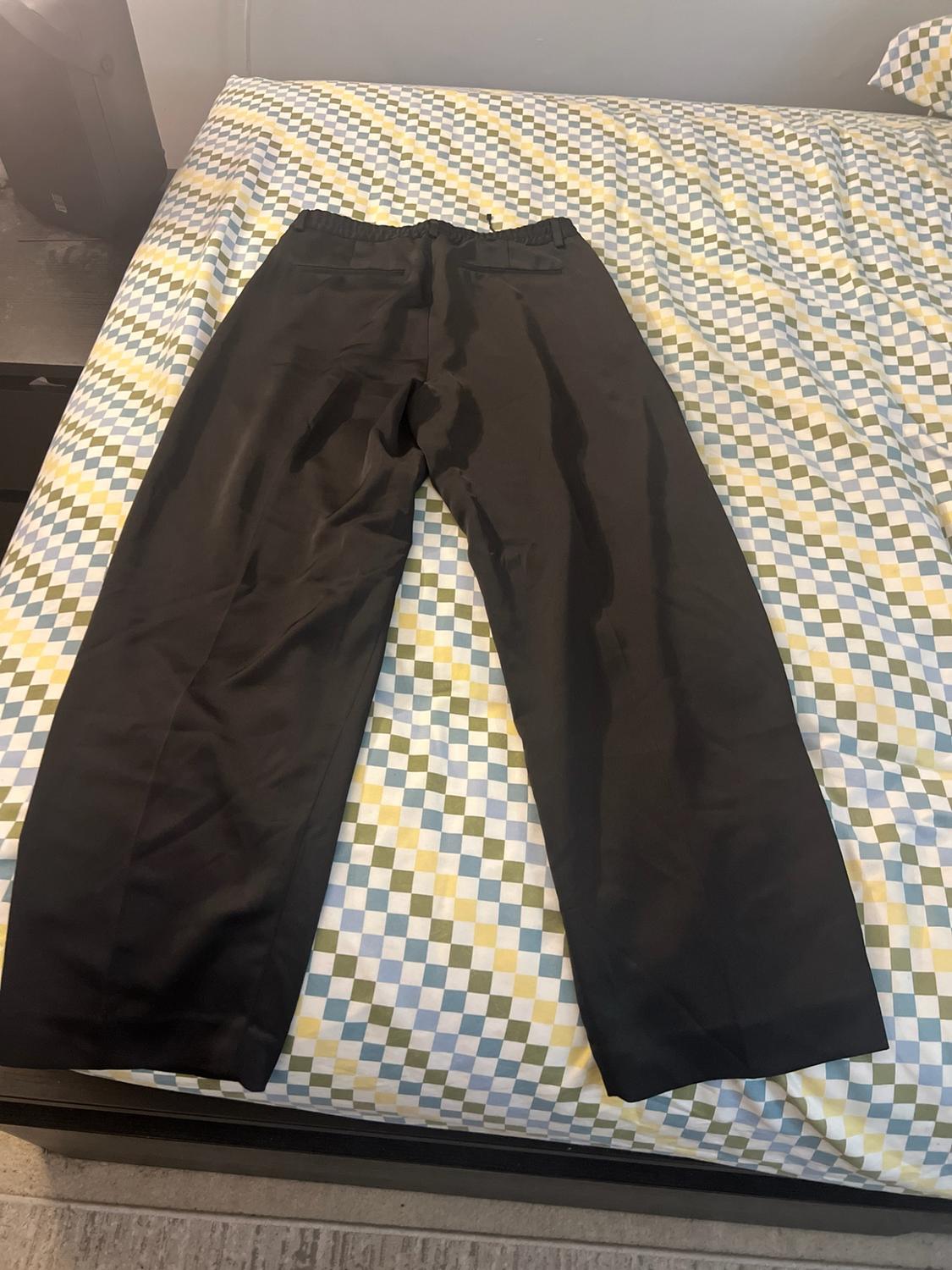 SATIN EFFECT PLEATED PANTS - Image 5