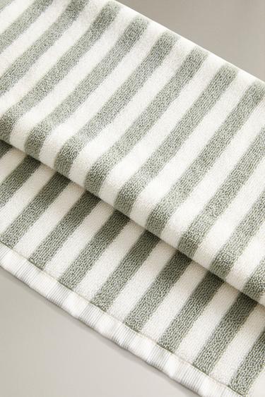 SERVIETTE DE BAIN RAYURES COLORÉES - Bleu / Vert de Zara - Image 3