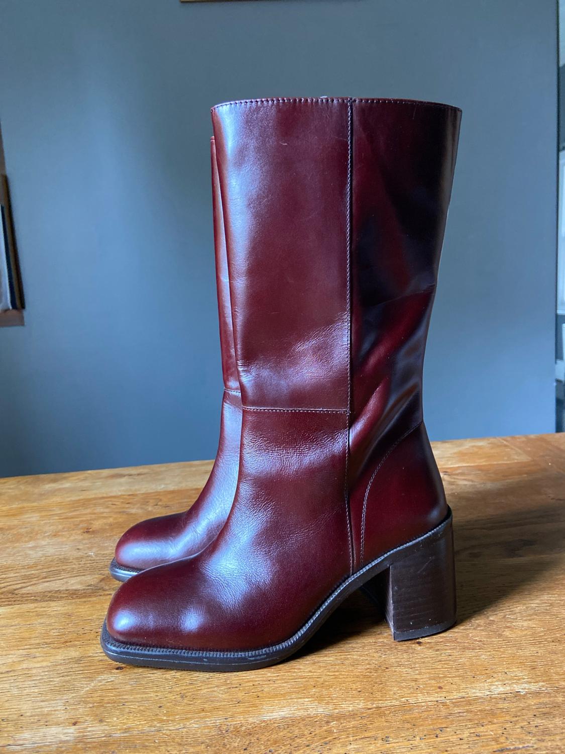 LEATHER ANKLE BOOTS WITH SQUARE TOE - Image 4