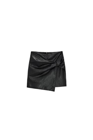 FAUX LEATHER KNOTTED BERMUDA SHORTS