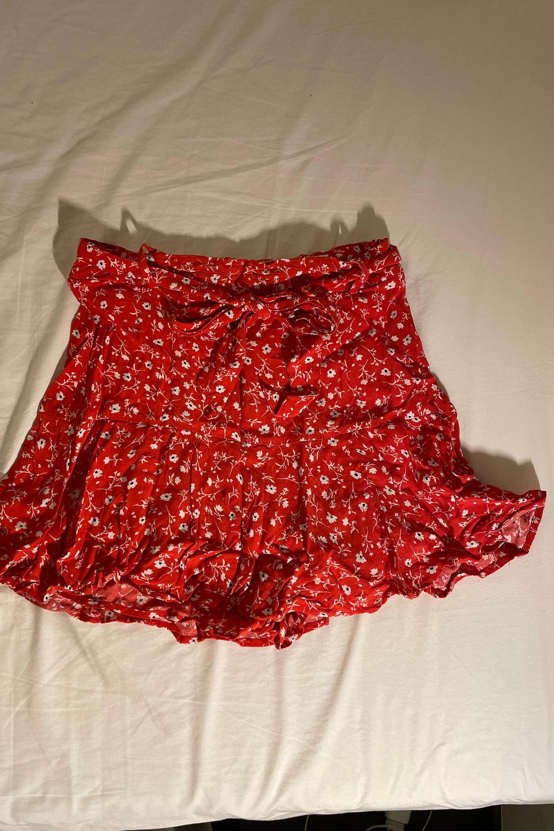 PRINTED BERMUDA SKORT