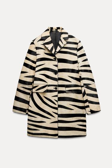 ABRIGO PIEL ESTAMPADO ANIMAL ZW COLLECTION - Cebra de Zara