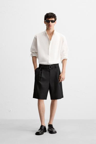 BERMUDA WIDE FIT CINTURÓN - Negro de Zara