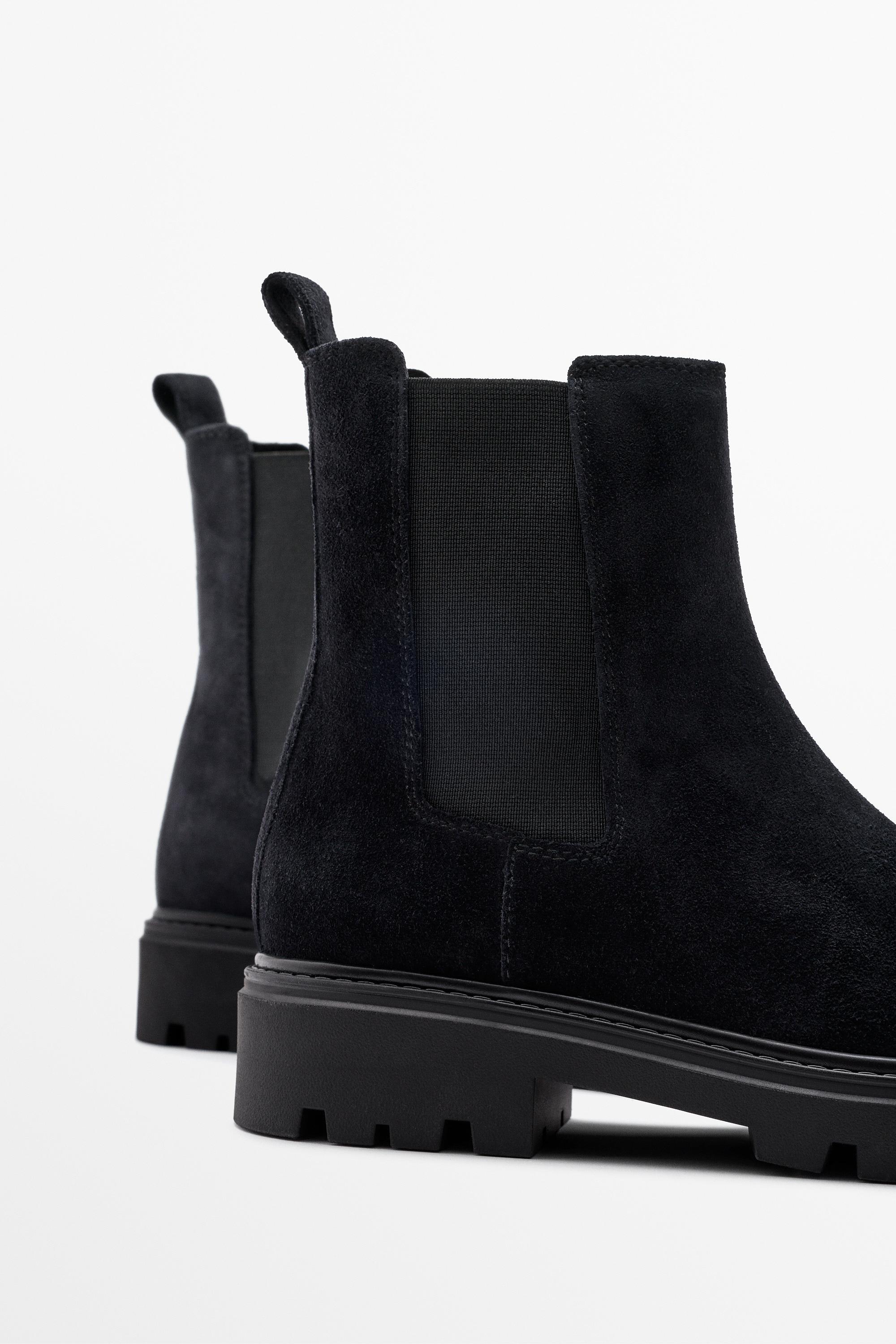 Flat Chelsea track sole ankle boot