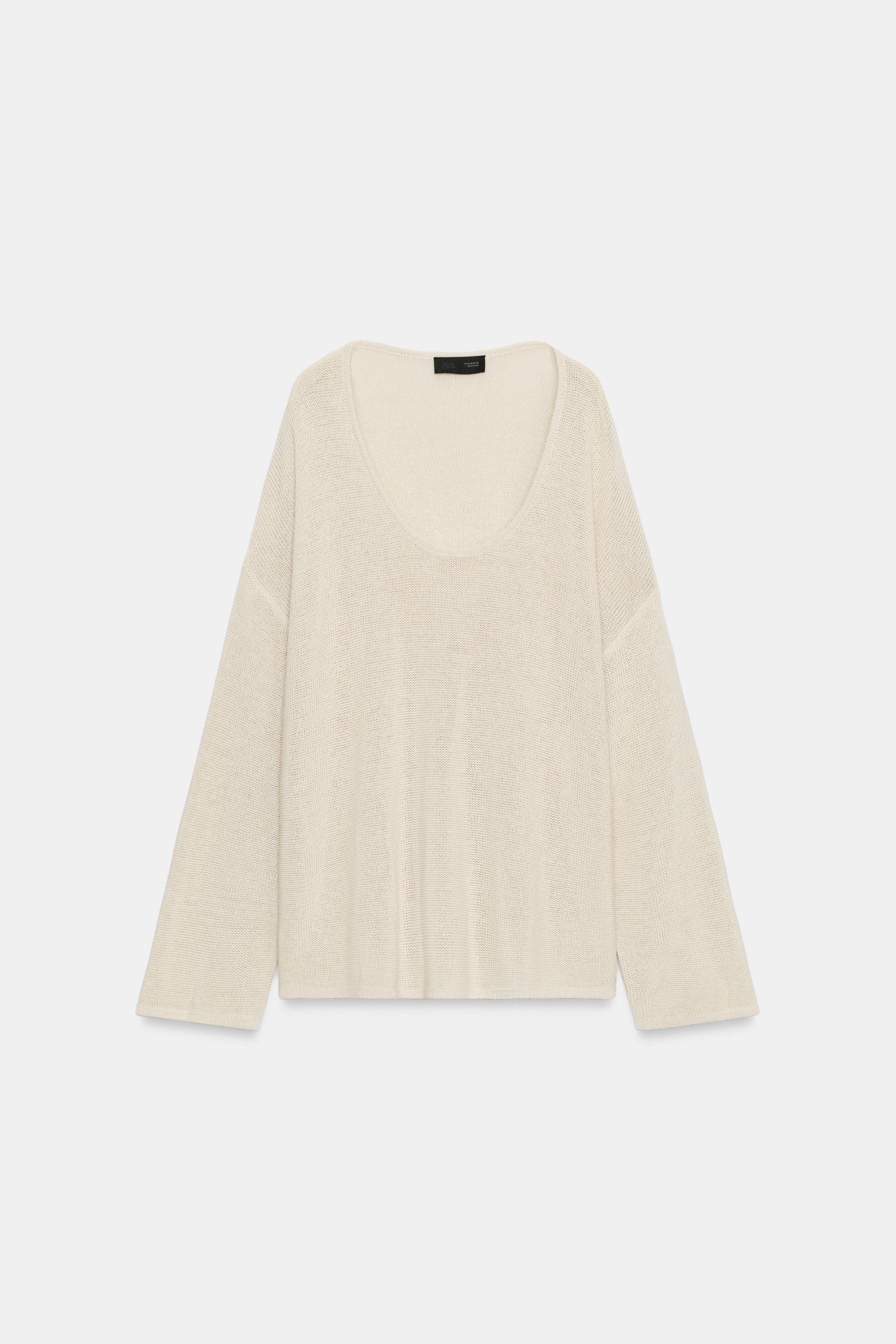 ROUND NECK KNIT SWEATER