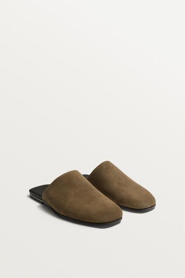 ZUECO PIEL - Marrón de Zara