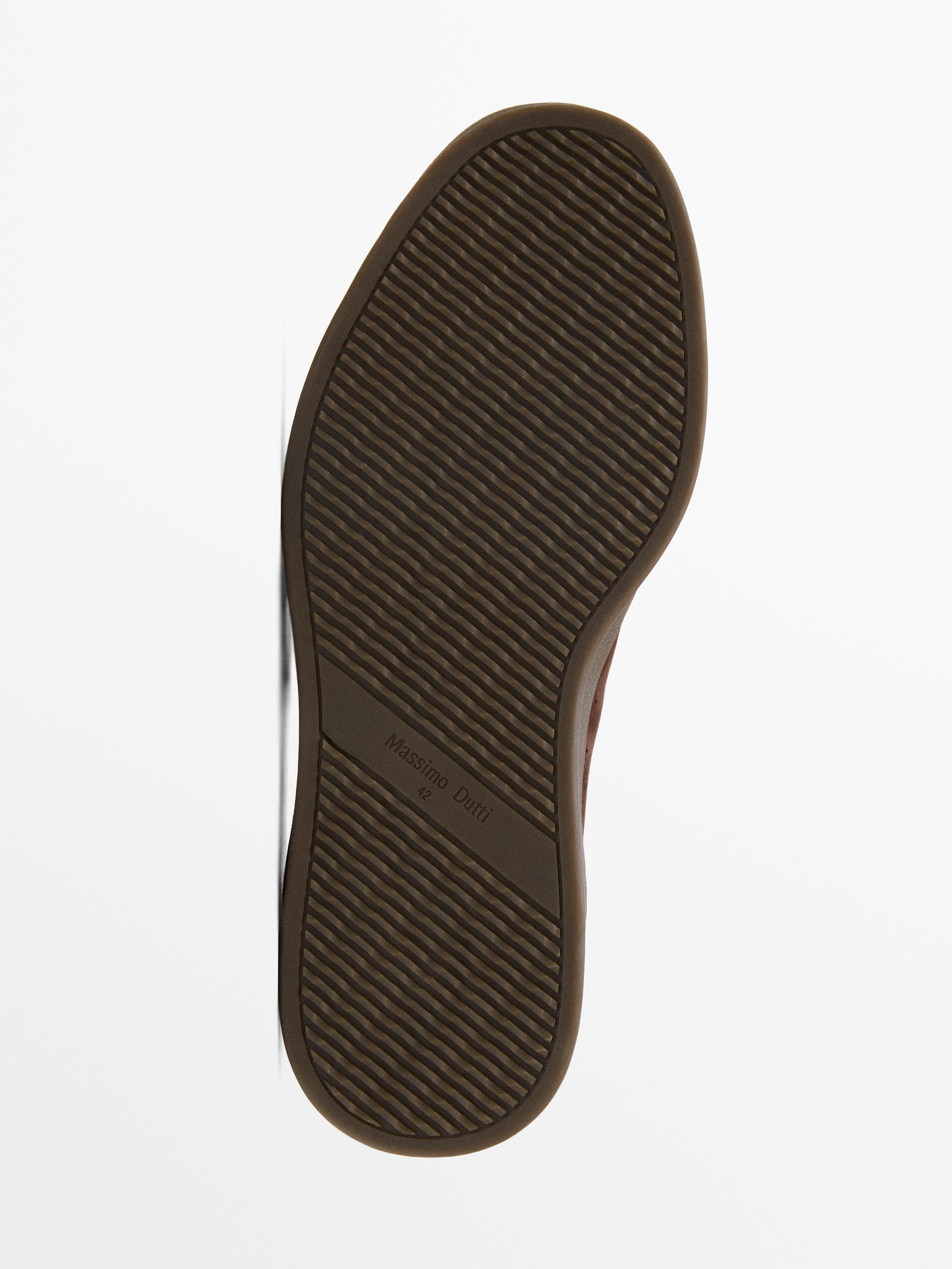 Nubuck trainers with contrast sole — Burgundy Red