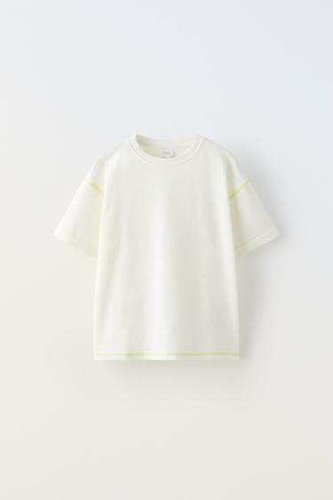 ФУТБОЛКА С КОНТРАСТНОЙ ДЕТАЛЬЮ — ЭКРЮ от Zara — изображение 0