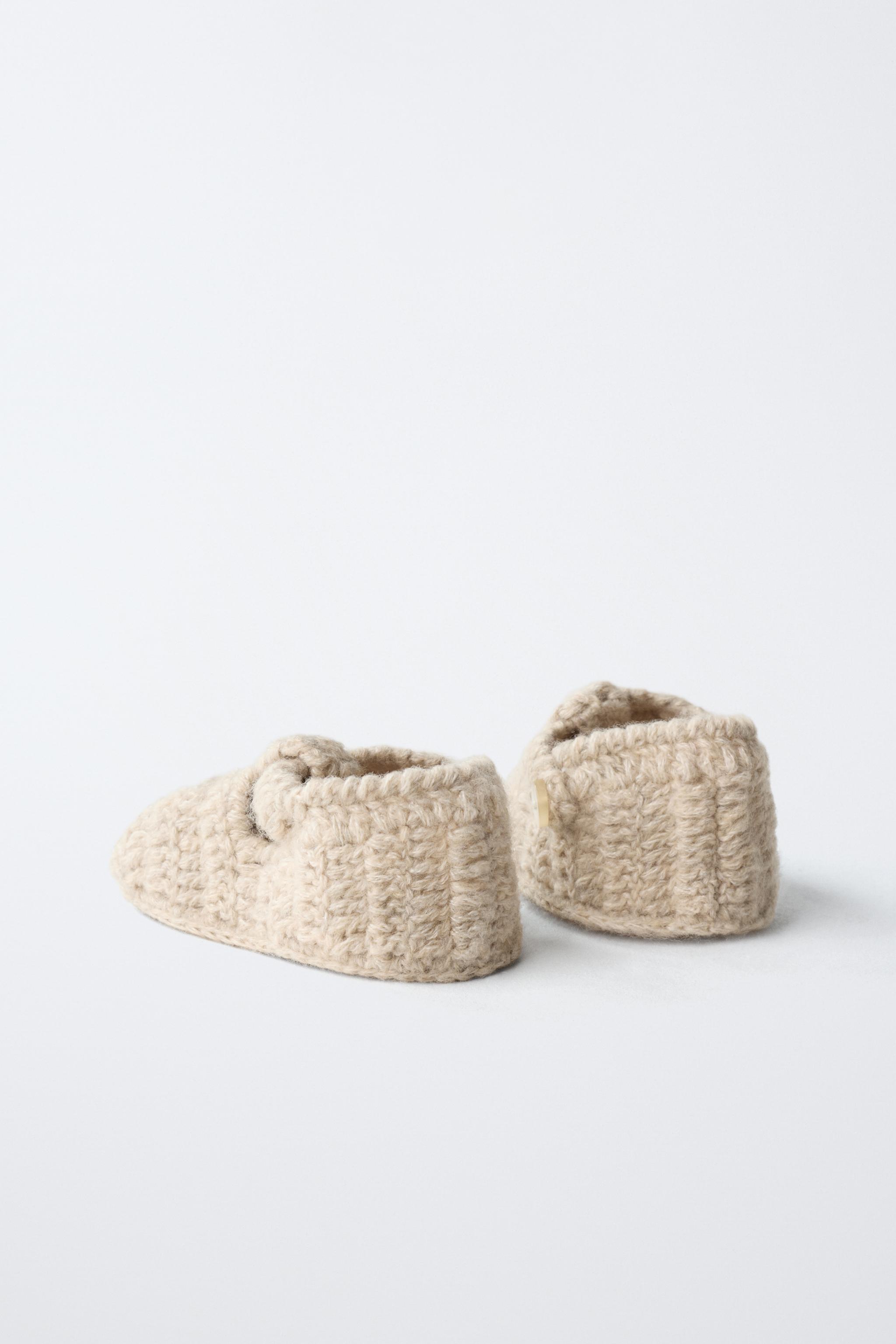 SANDAL-STYLE BOOTIES