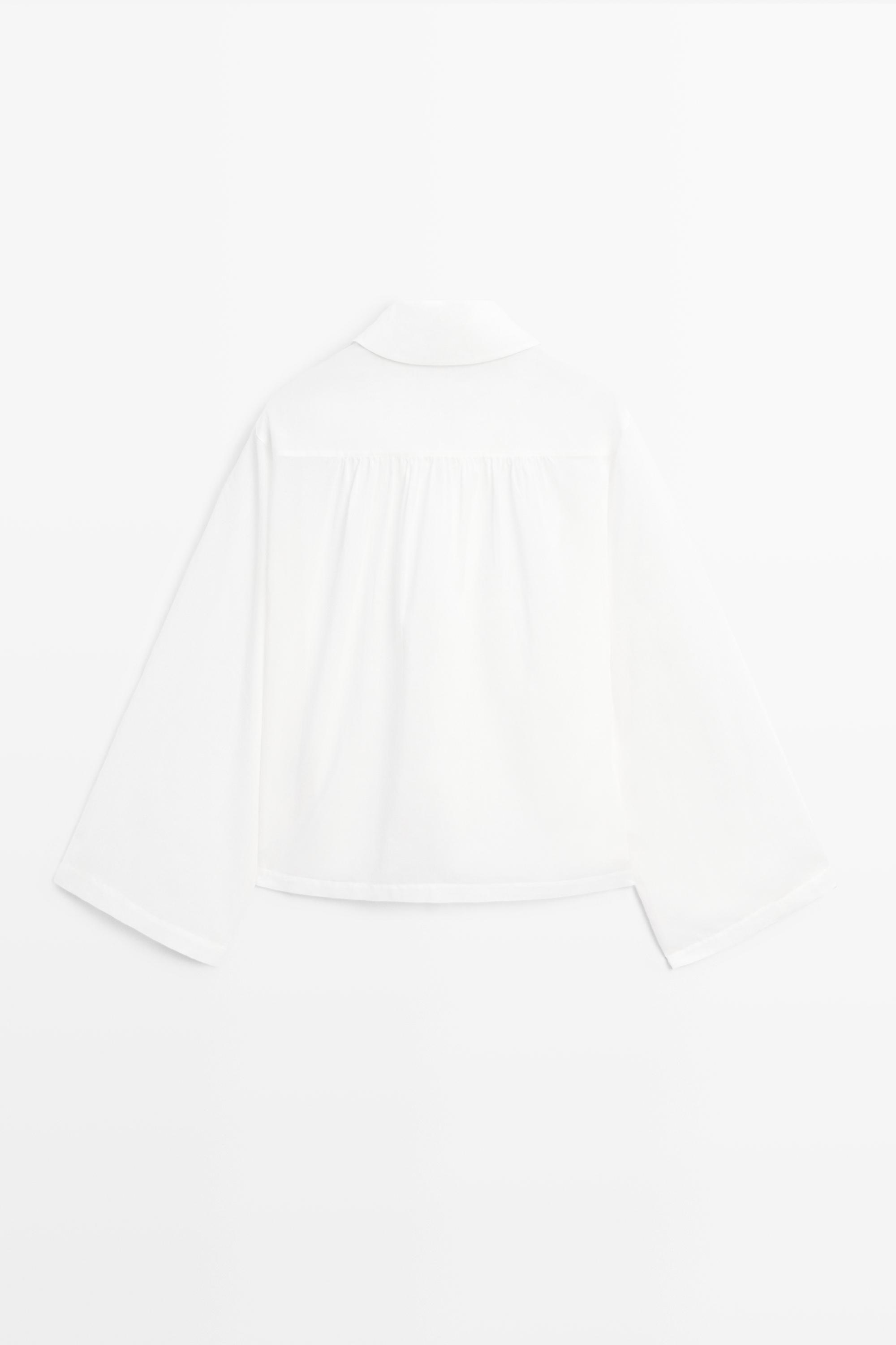 100% cotton shirt with fastening detail