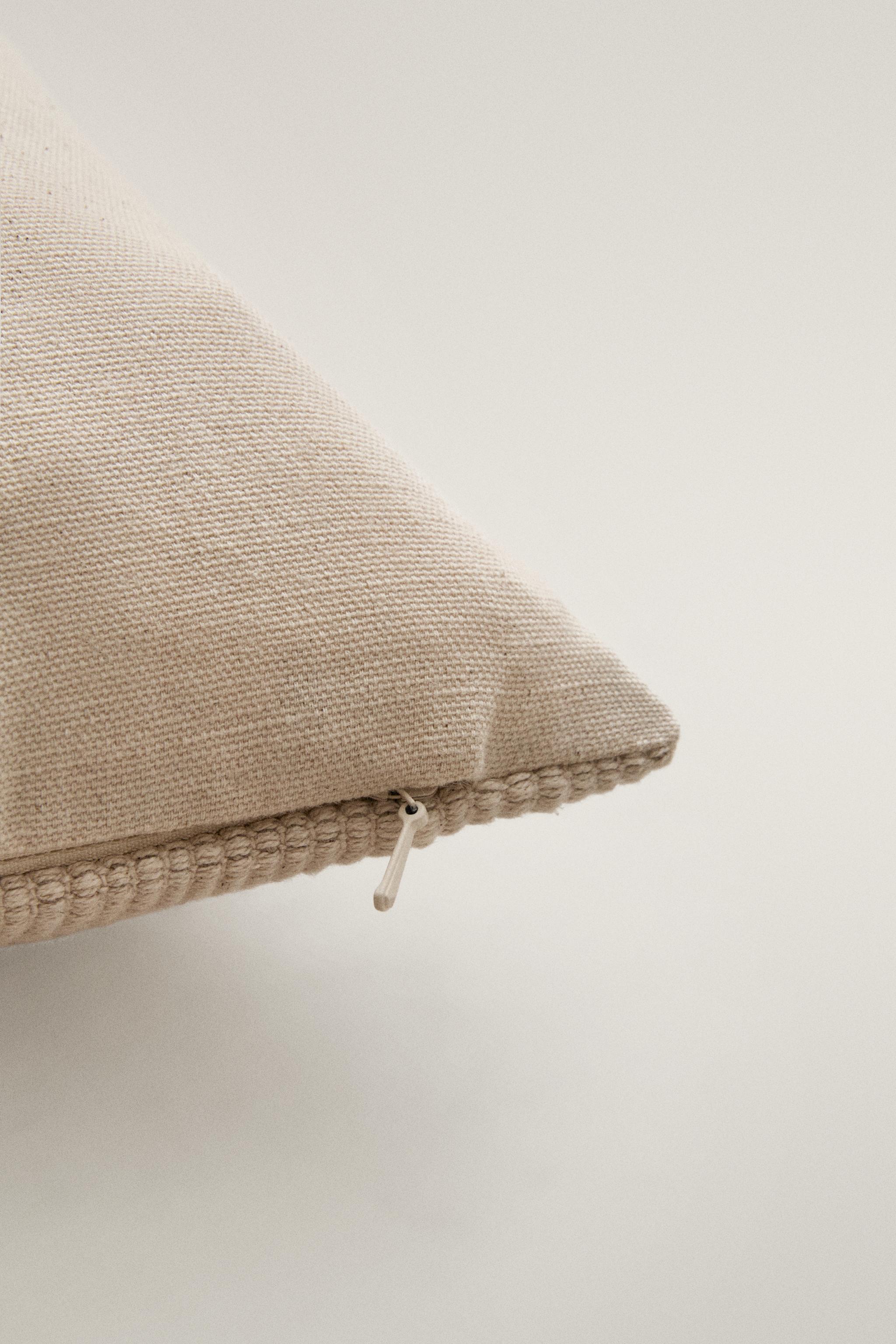 LINE CUSHION COVER