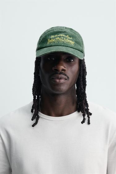 КЕПКА С ЭФФЕКТОМ ПОТЕРТОСТИ И КОНТРАСТНОЙ ВЫШИВКОЙ — ЗЕЛЕНЫЙ от Zara — изображение 0