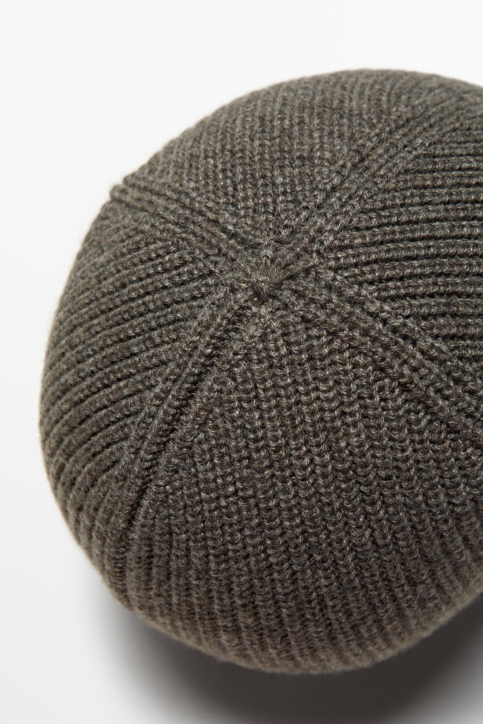 100% cashmere knit beanie