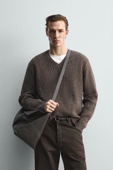 СВЕТР У РУБЧИК ІЗ V-ПОДІБНИМ КОМІРОМ — LIMITED EDITION - Коричневий Zara