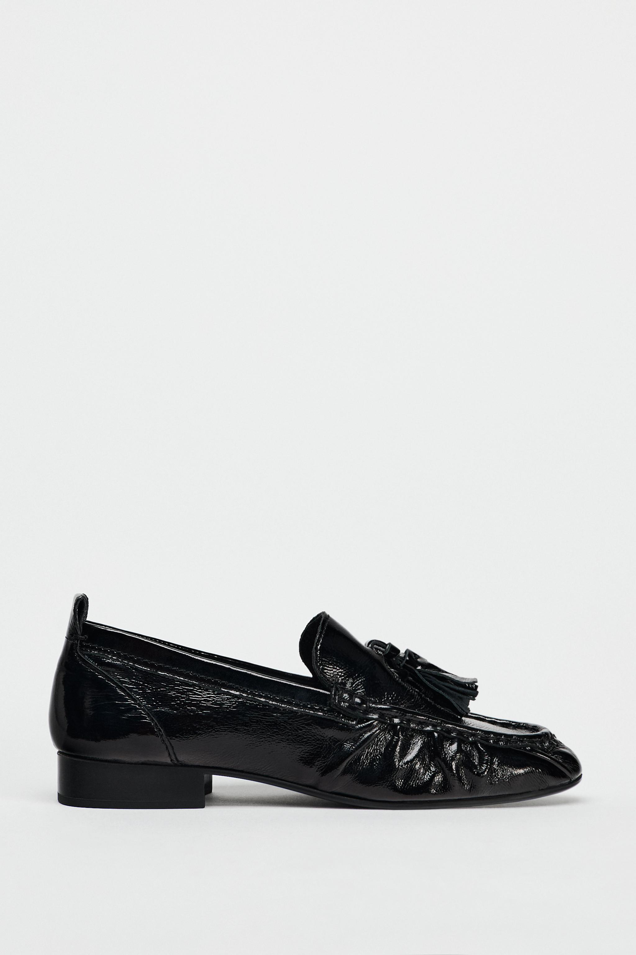 MOCASSINS A POMPONS EN CUIR Noir ZARA Canada