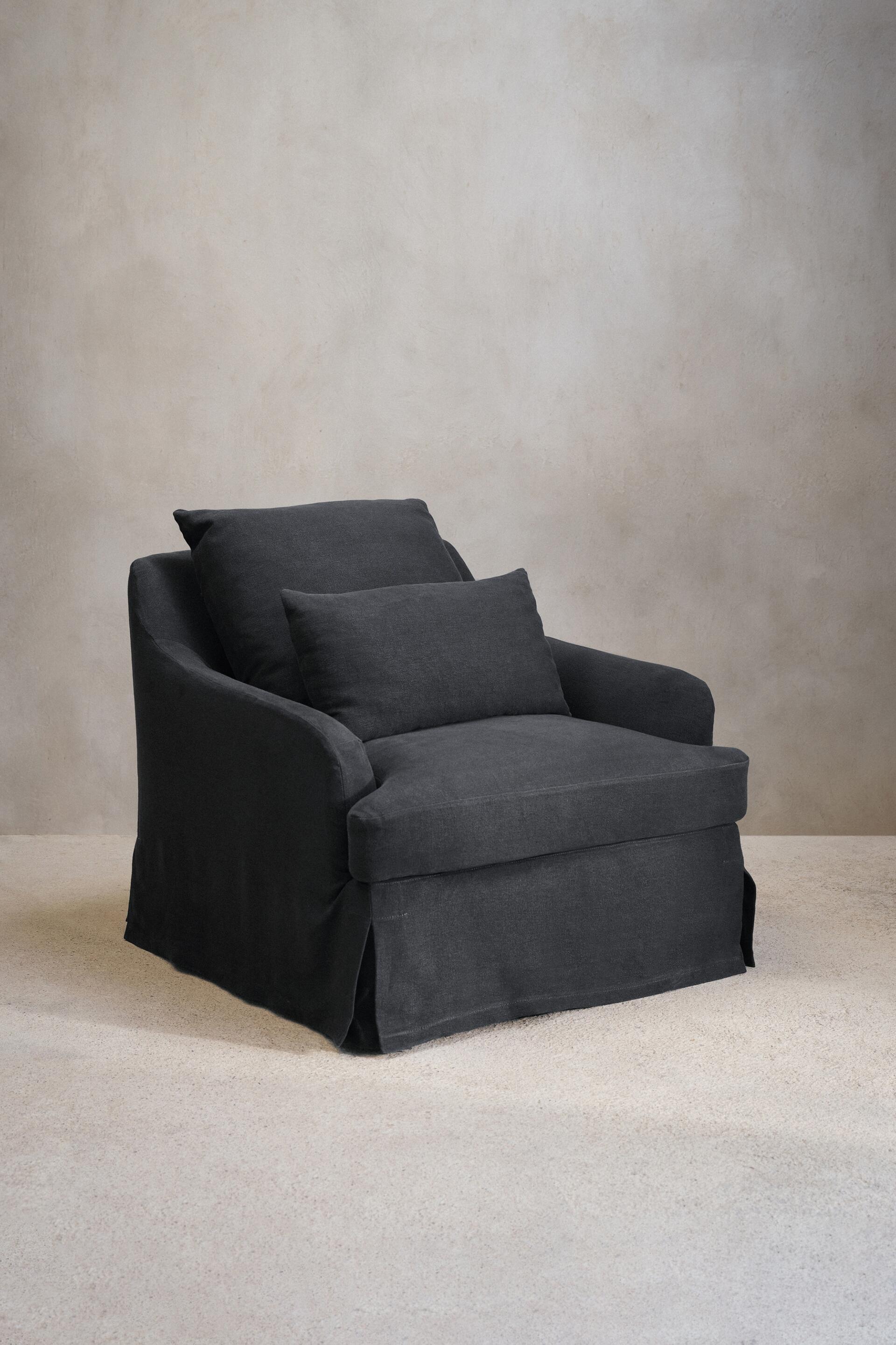 ARMCHAIR 01 — MIDNIGHT BLUE