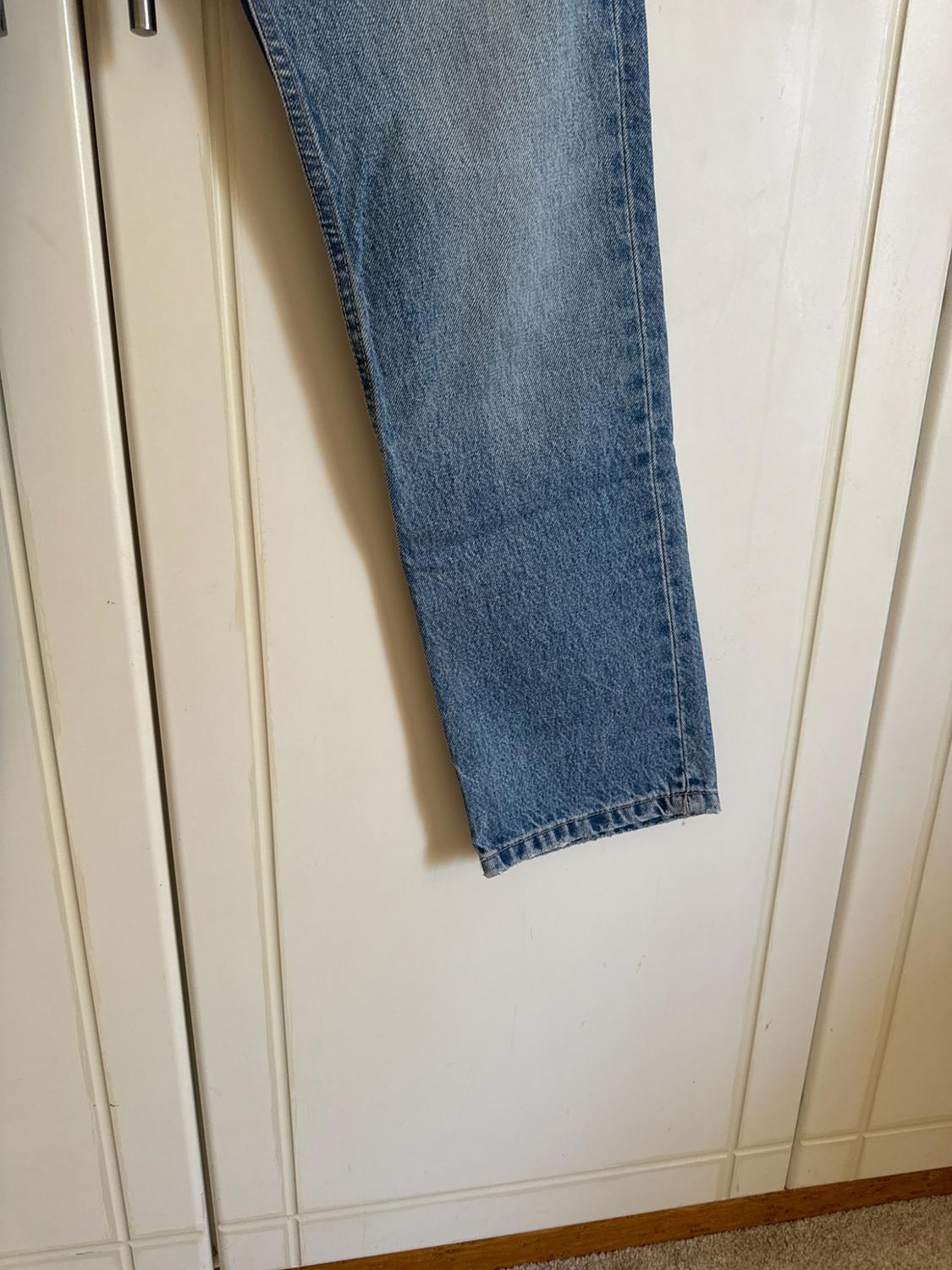 HIGH-RISE STRAIGHT-FIT TRF JEANS - Image 2