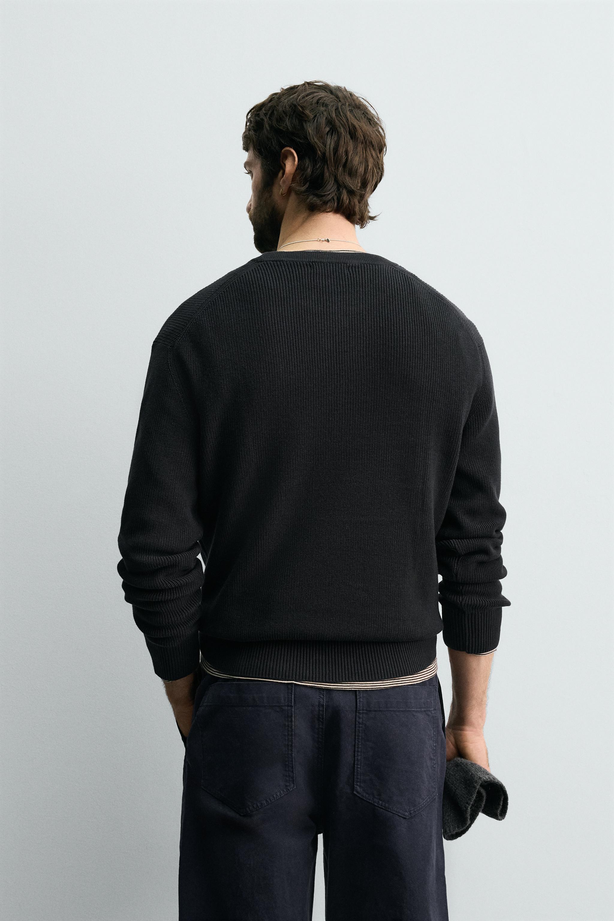 MIRROR9★ICON knit pullover/BLACK ASYMMETRIC LOGO KNIT PULLOVER IN BLACK – Matin Kim