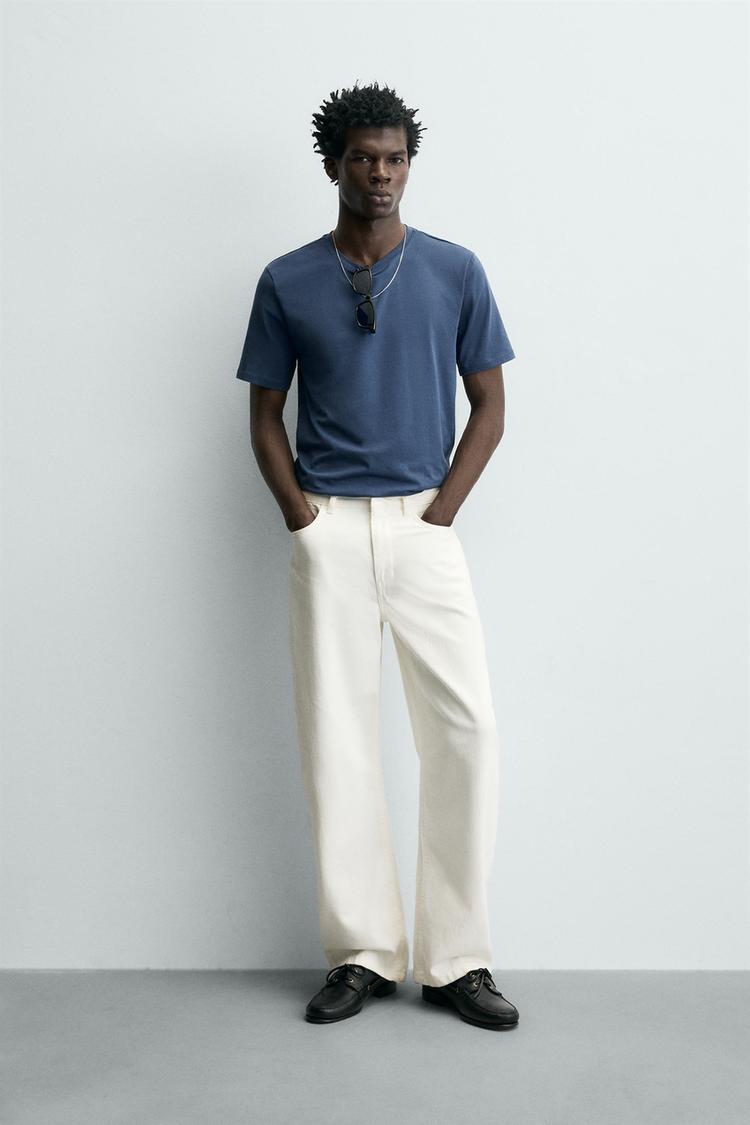 BASIC SLIM FIT T-SHIRT /01