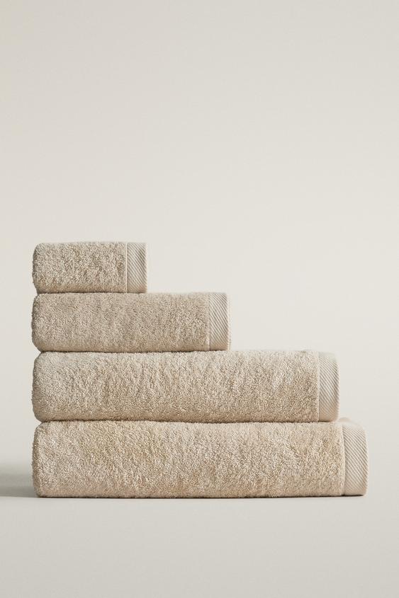 Zara SOLID COTTON TERRYCLOTH BATH TOWEL (500 GSM) - Sand - Image 0