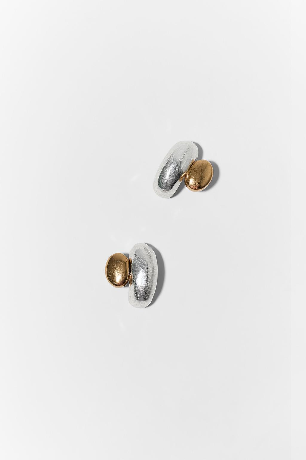 TEXTURED CONTRAST HOOP EARRINGS