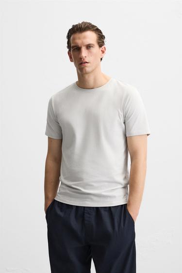 T-SHIRT SLIM FIT BASIQUE - Gris perle de Zara