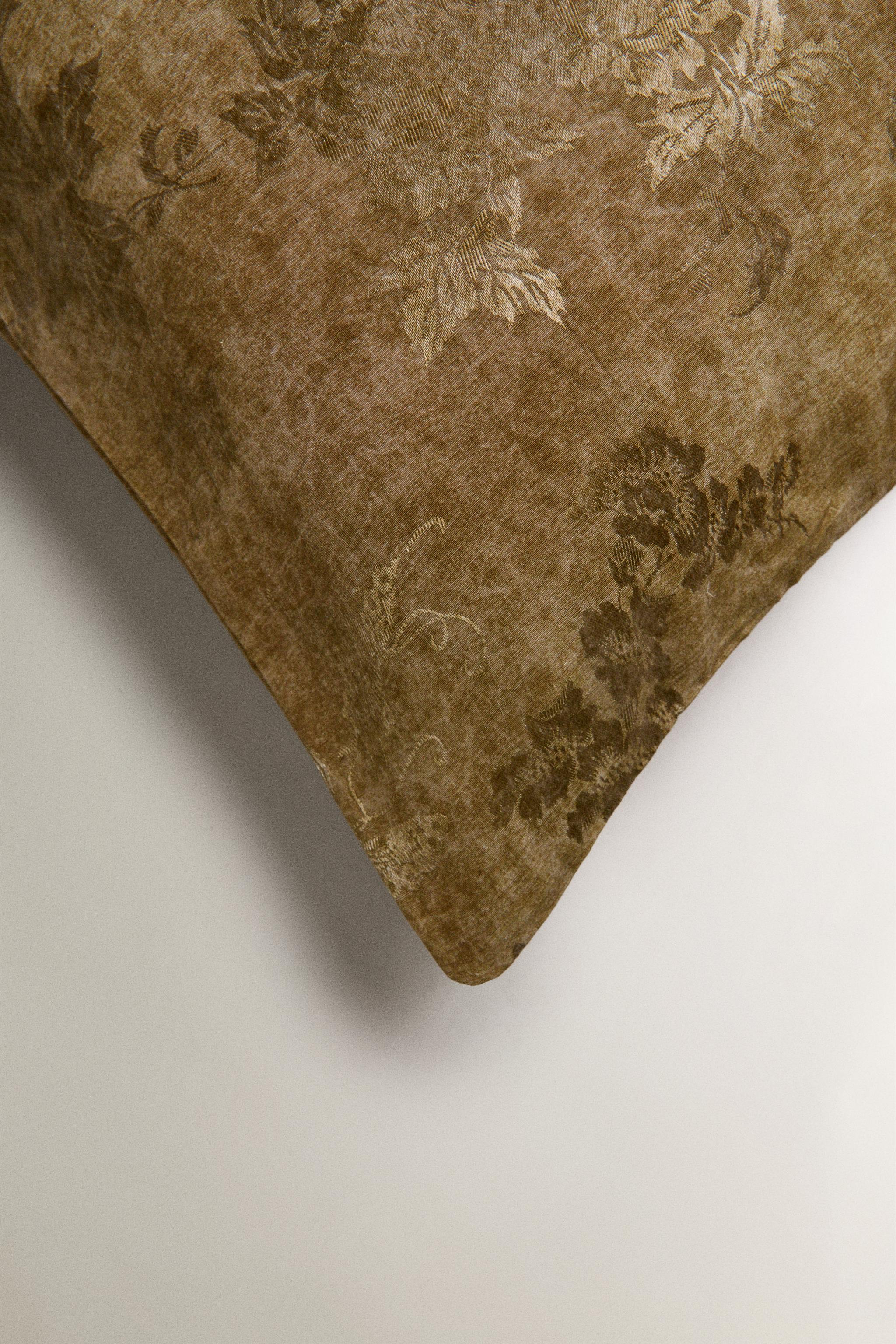 GOLD JACQUARD THROW PILLOW COVER | MARISA BERENSON — Golden